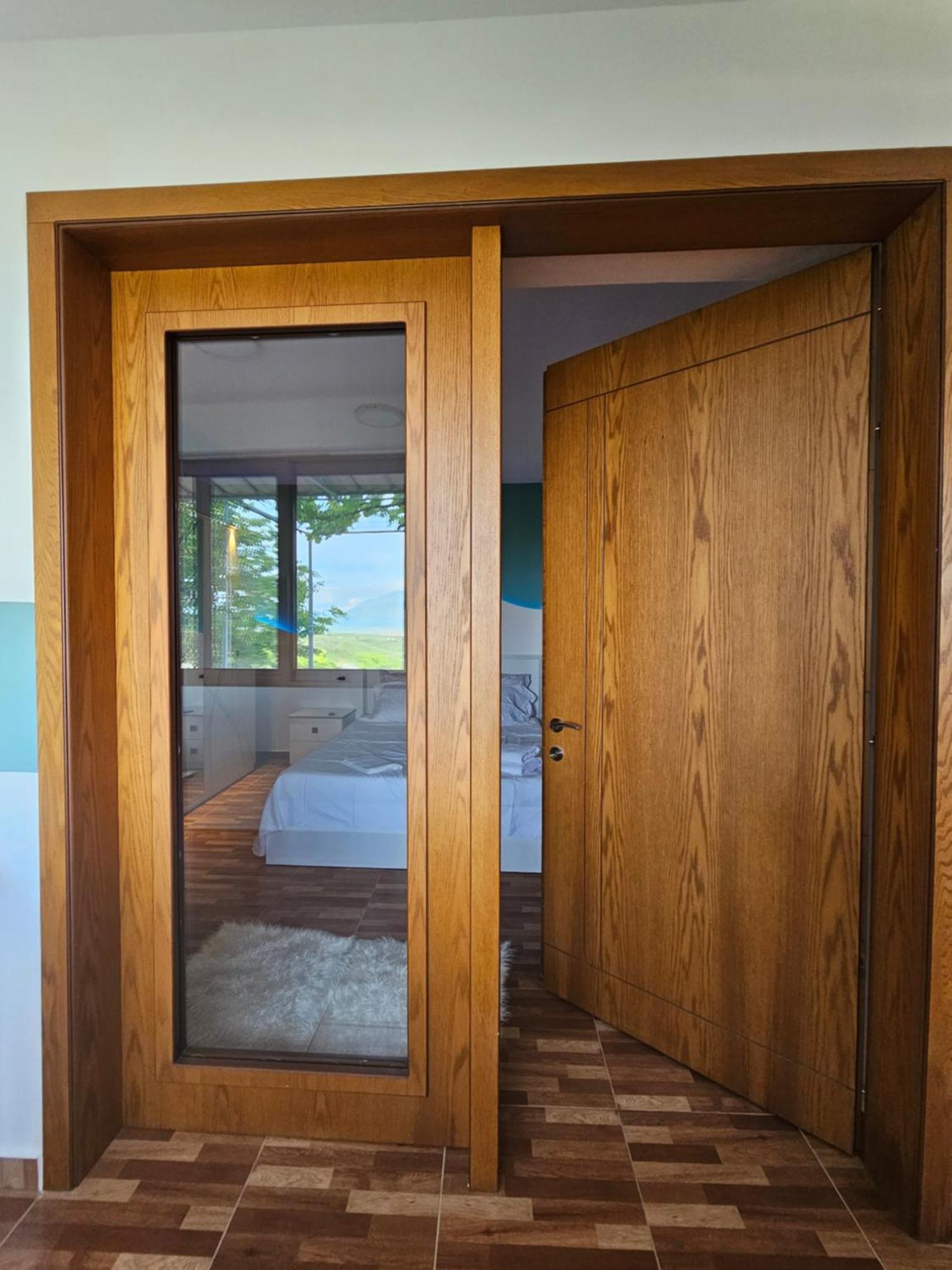 Lemon Garden Apartment-Hot Tub Jacuzzi Gjirokastër Exterior foto