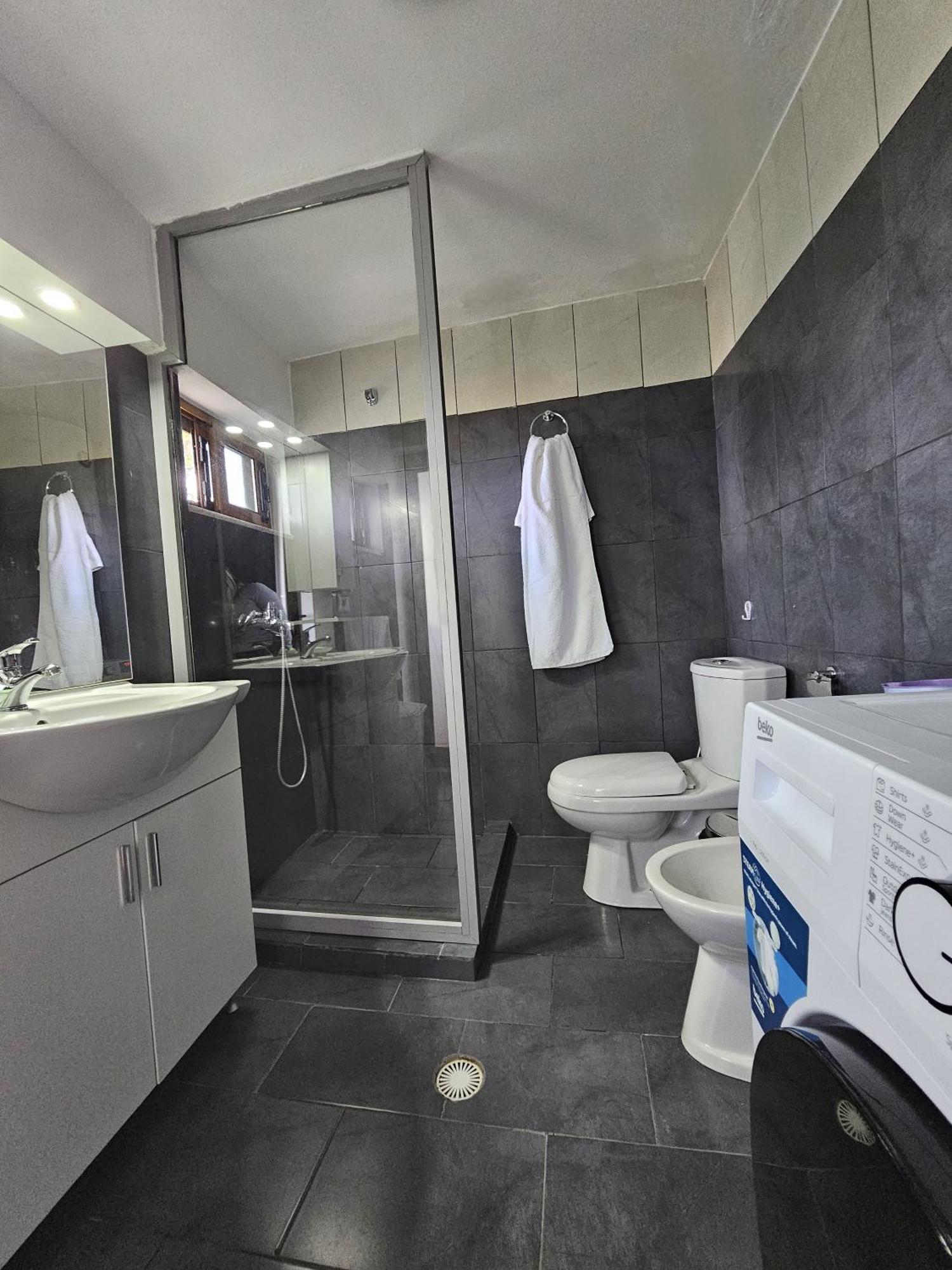 Lemon Garden Apartment-Hot Tub Jacuzzi Gjirokastër Exterior foto